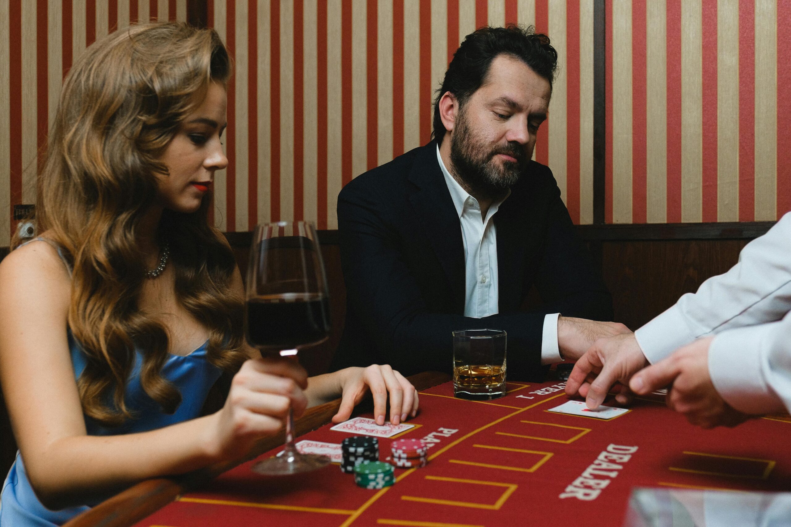 Major advantages of live dealer games in 2025